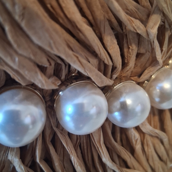 Beyond The Beach Los Angeles Skyler Straw Pearl Bucket Bag - Picture 4 of 13